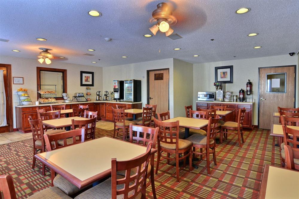 Quality Inn East Liverpool Exterior photo