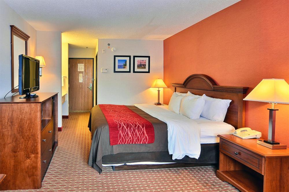 Quality Inn East Liverpool Exterior photo